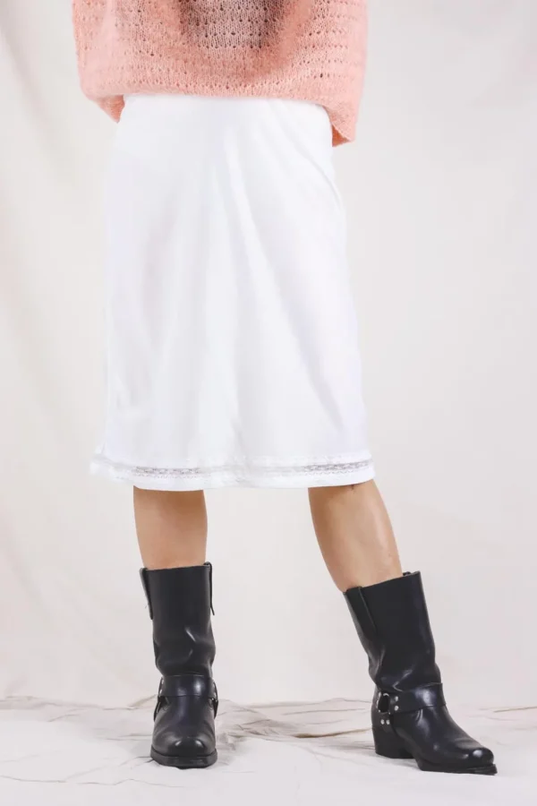 Ebina vintagealushame