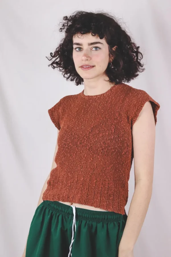 Elva käsintehty vintagepellavaneuletoppi