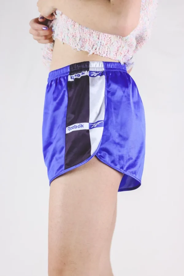 Reebookin 90-luvun vintageshortsit