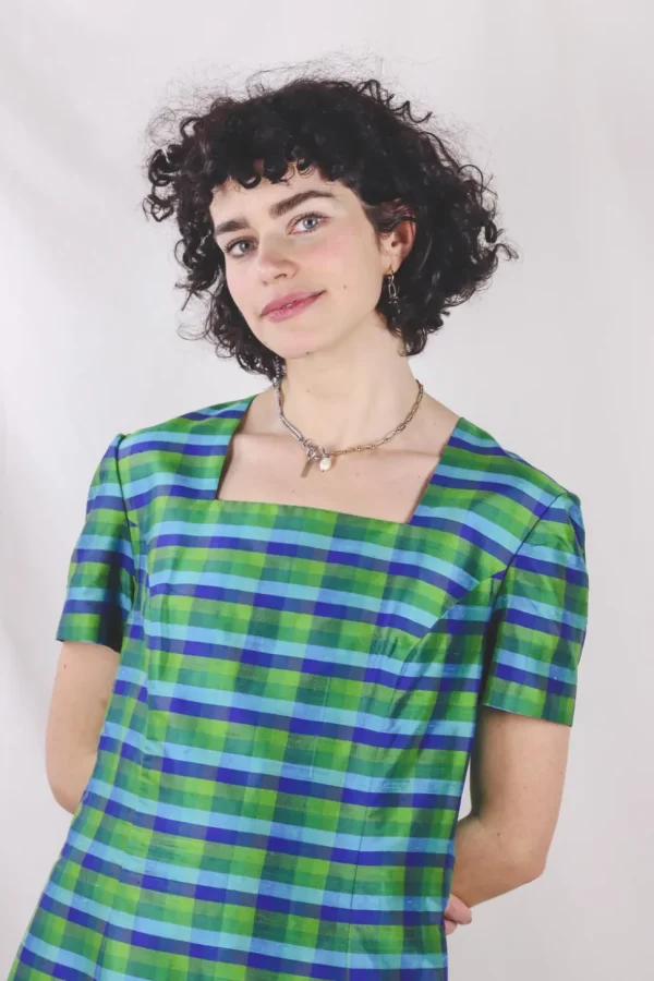 Uni vintagesilkkimekko