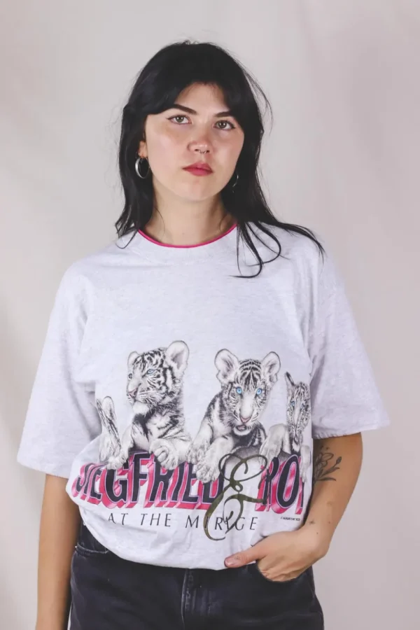 White tigers vintage t-paita